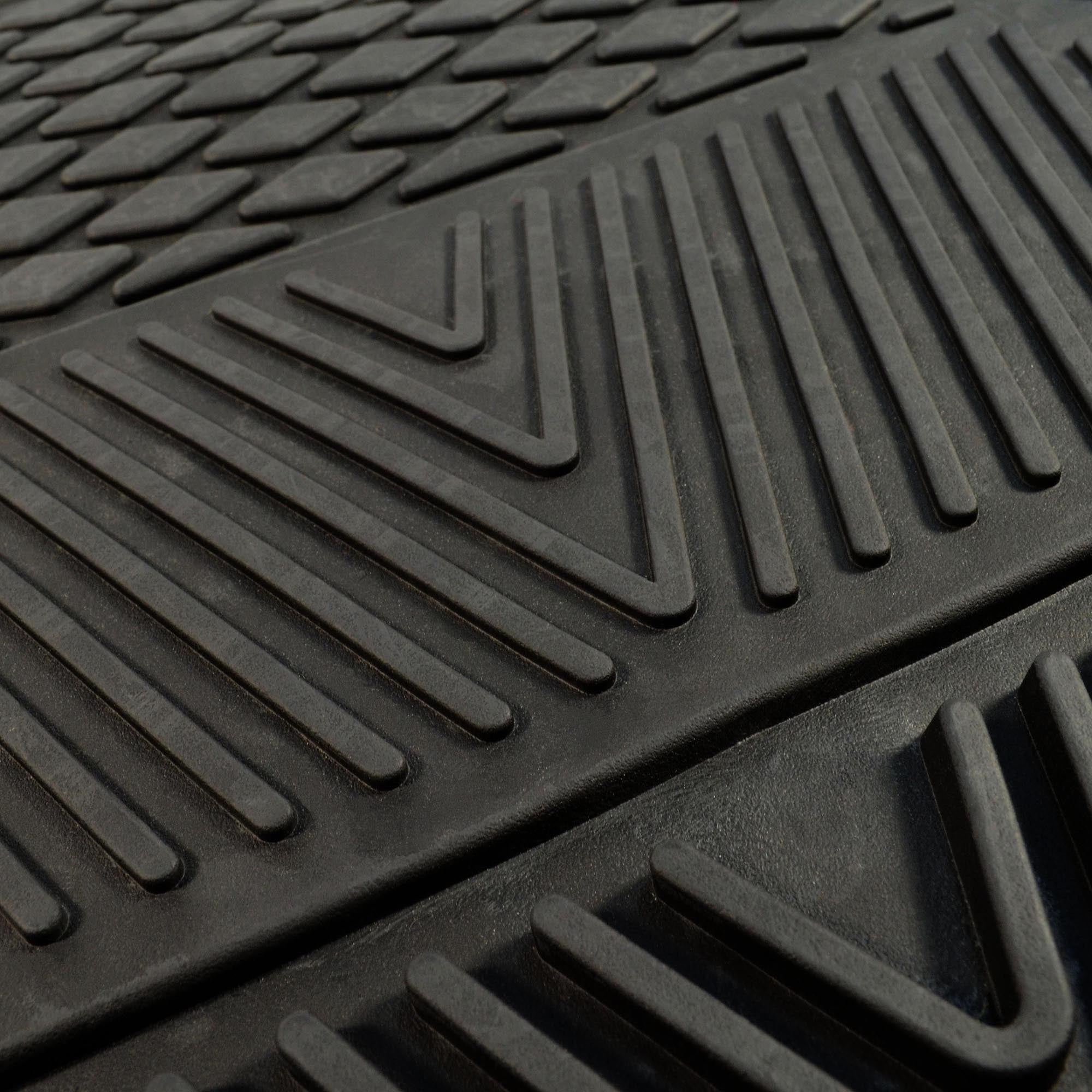 Purdue 'P' 2-Pc Vinyl Car Mats 17''X27''