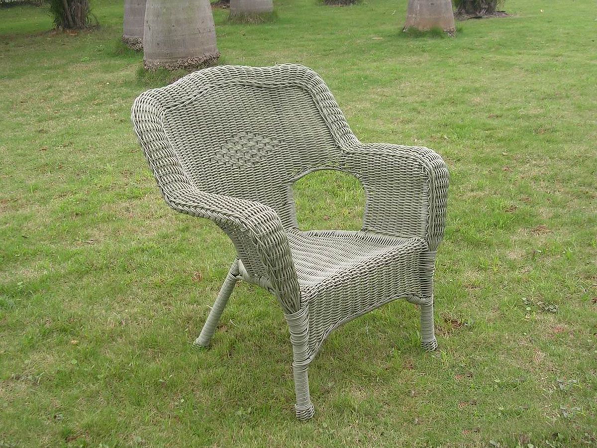 Maui Camelback Resin Wicker/ Steel Frame Outdoor Patio Chair (Set Of 2) - Antique Moss