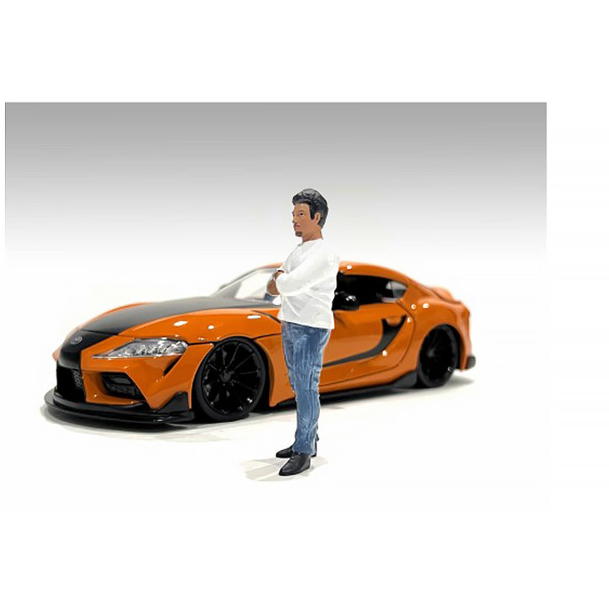 Car Meet 3'' Figure 8 For 1/18 Scale Models By American Diorama 76333