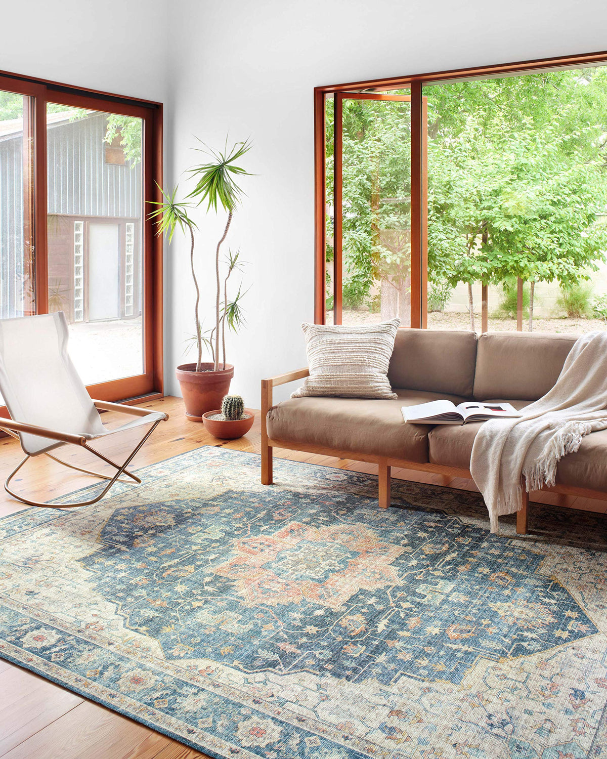 Loloi Ii Skye Collection Sky-12 Ocean Multi, Traditional 2-3 X 3-9 Accent Rug